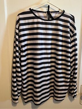 Costume 3-Piece Black & White Striped Jailbird/Prisoner Costume Set